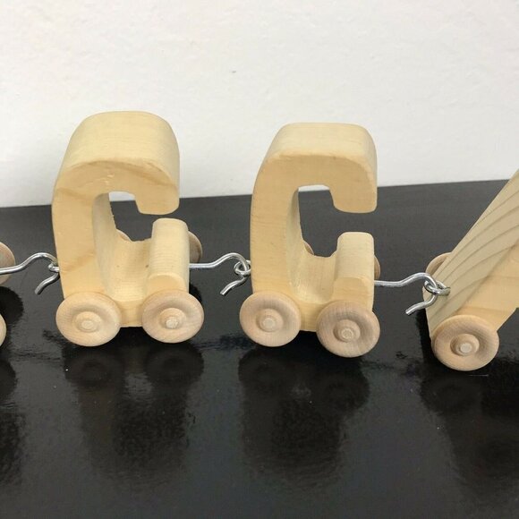 Vintage 80s Wooden Train Set Spells BECCA Rebecca 8 Pieces - Picture 5 of 11